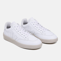 Tênis V12 Extra White em Couro Legítimo