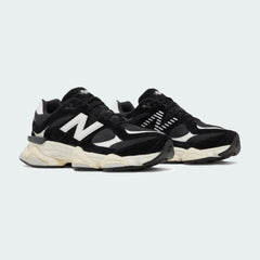 Tênis New Balance 9060 Sea Salt Black
